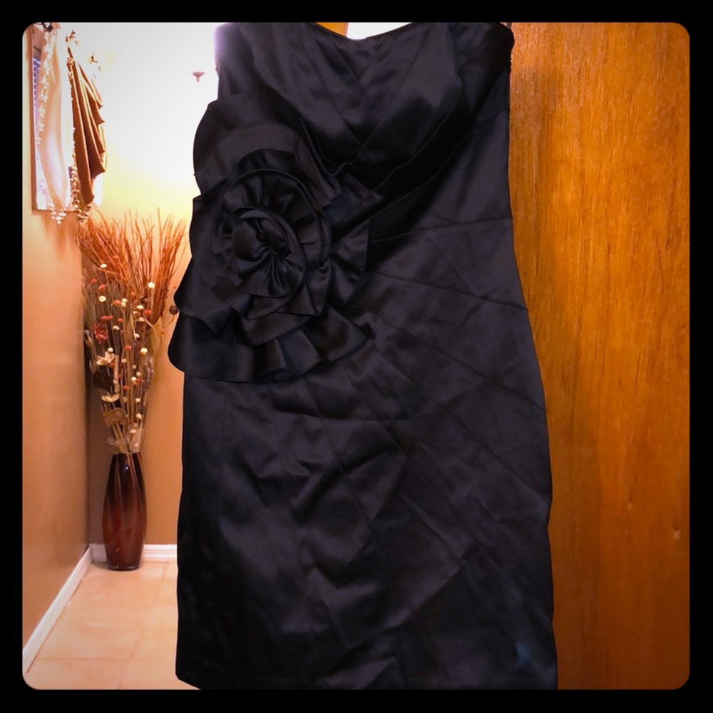 Black tube top dress with add on straps.